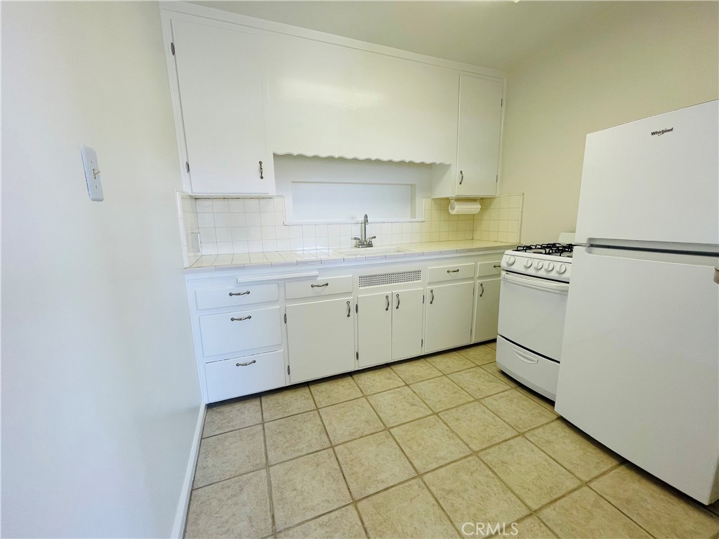 420 Monterey Lane 1D