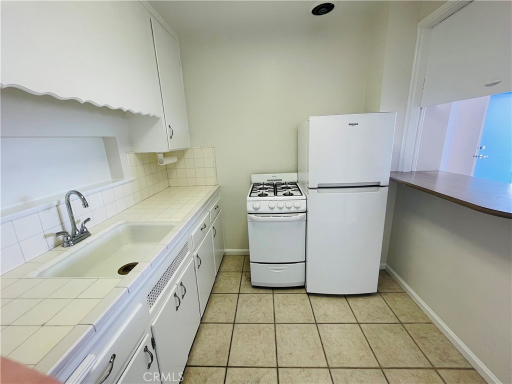 420 Monterey Lane 1D