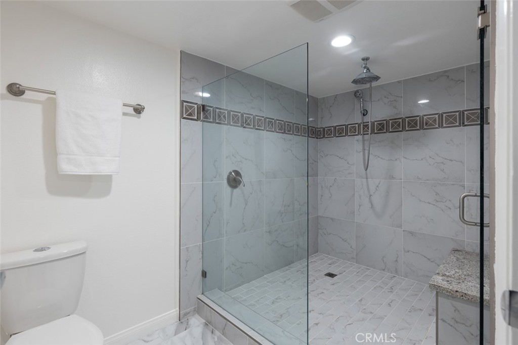 410 Corto Lane 9