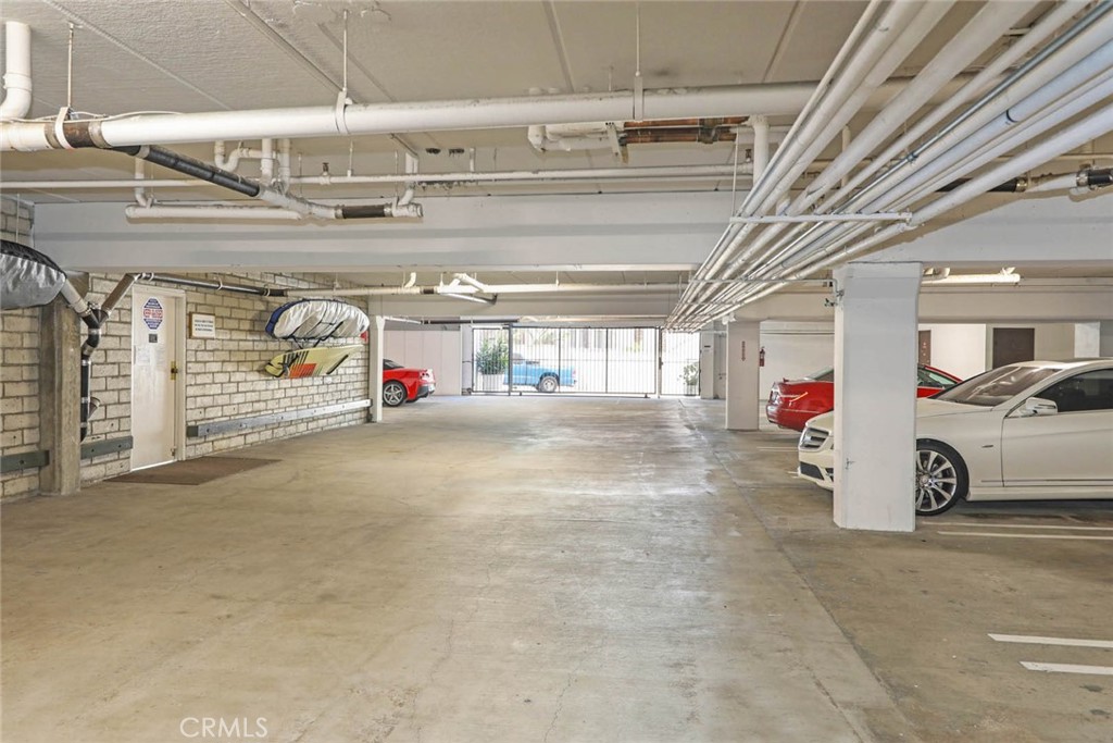 410 Corto Lane E