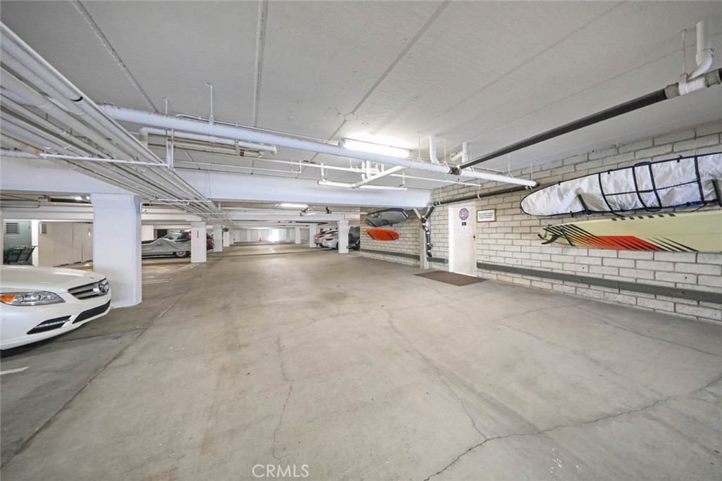 410 Corto Lane E