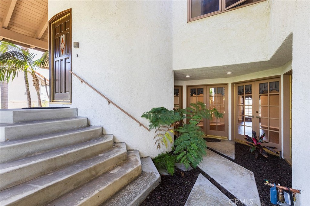 2957 Calle Frontera