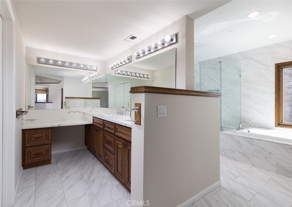 2957 Calle Frontera