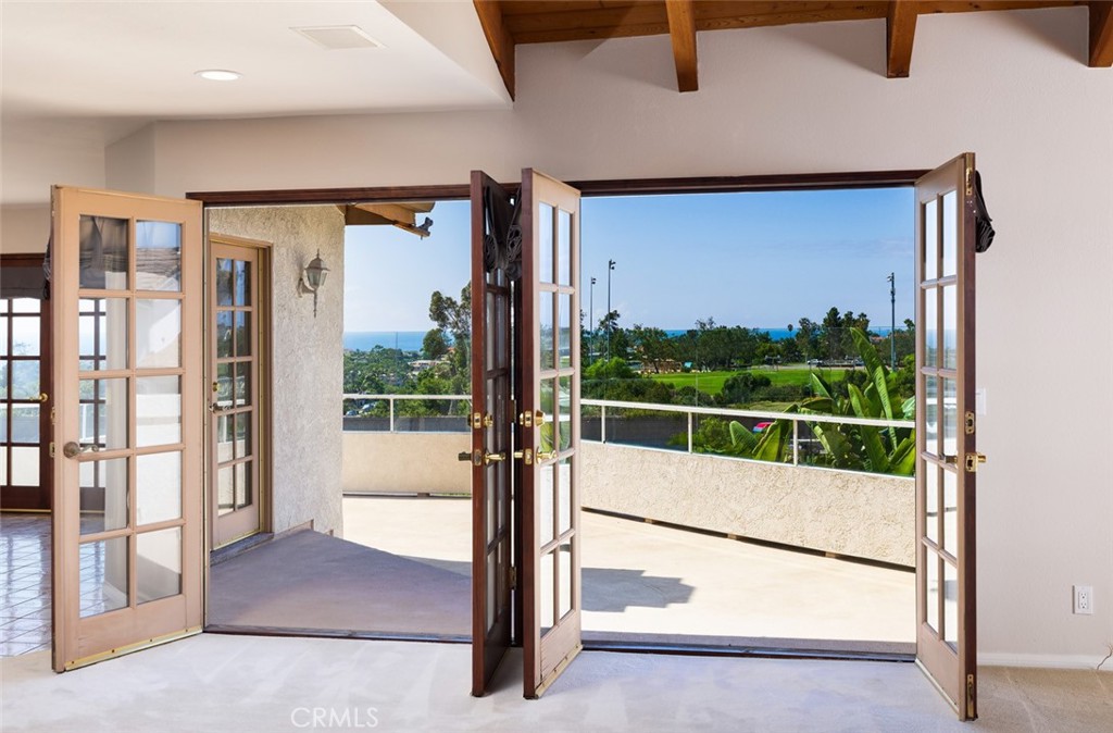 2957 Calle Frontera