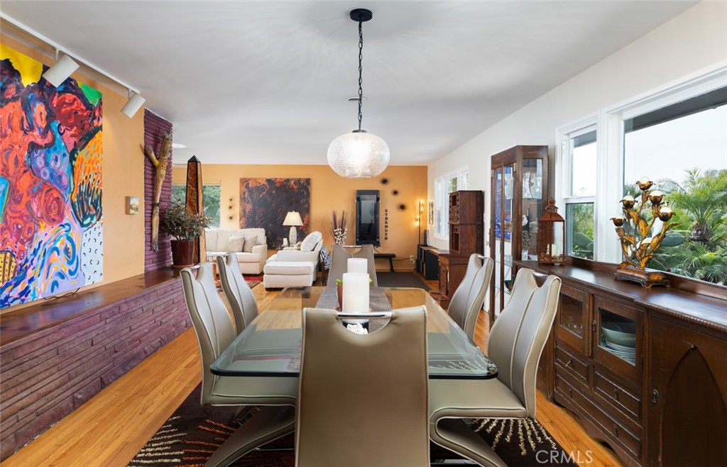 229 W Avenida Cordoba