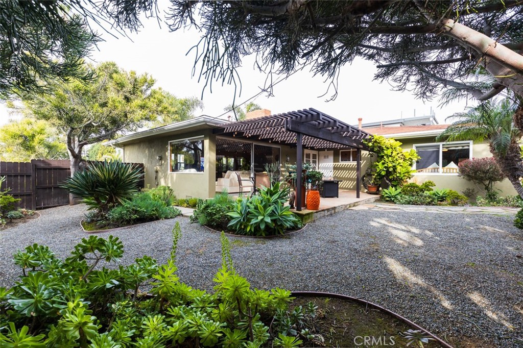 229 W Avenida Cordoba