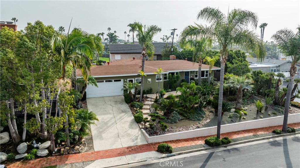 229 W Avenida Cordoba