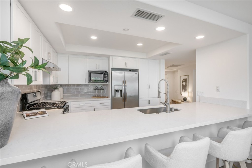 412 Arenoso Lane 303