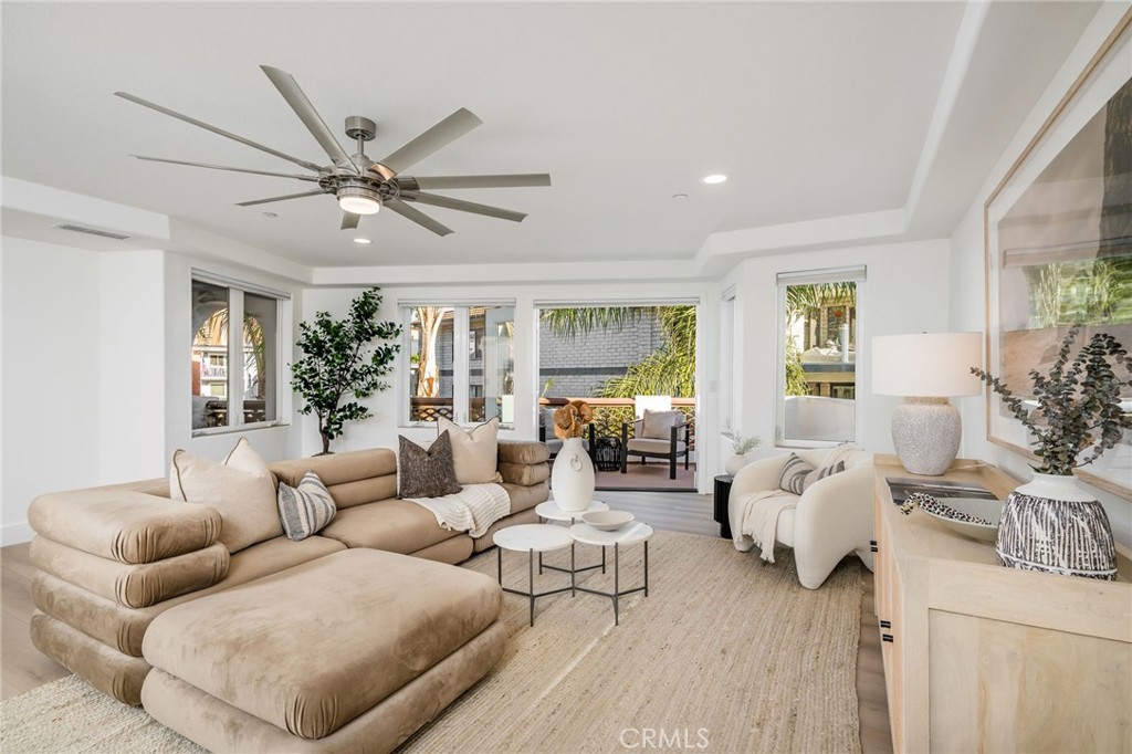 412 Arenoso Lane 303