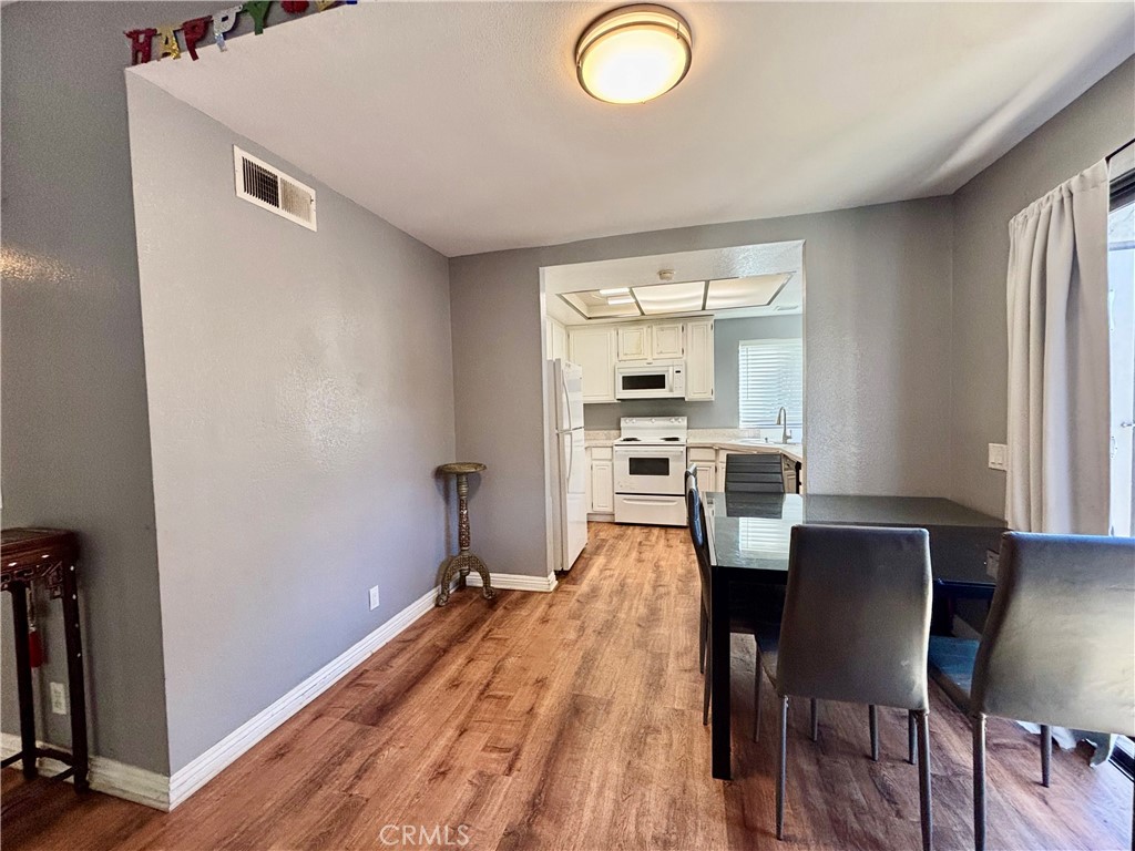 22719 Lakeway Drive 400