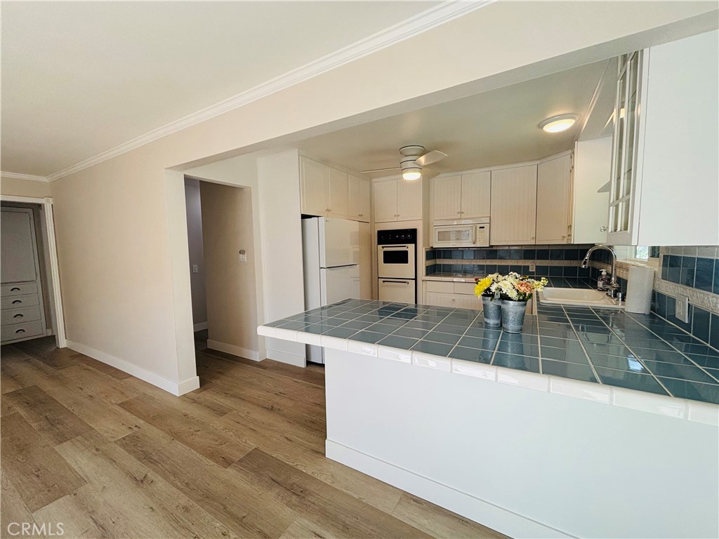 34435 Calle Naranja