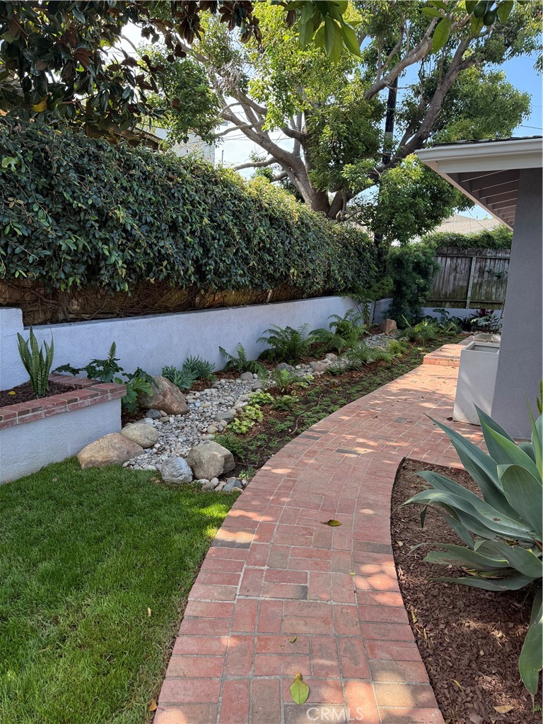 34435 Calle Naranja