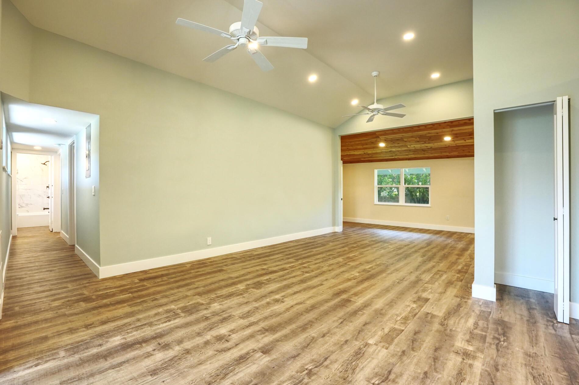 5018 SE Alicia Street