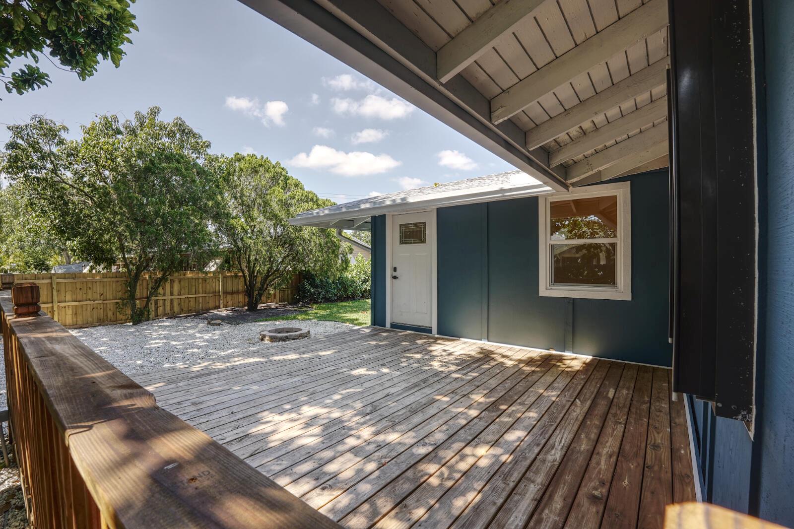 5018 SE Alicia Street