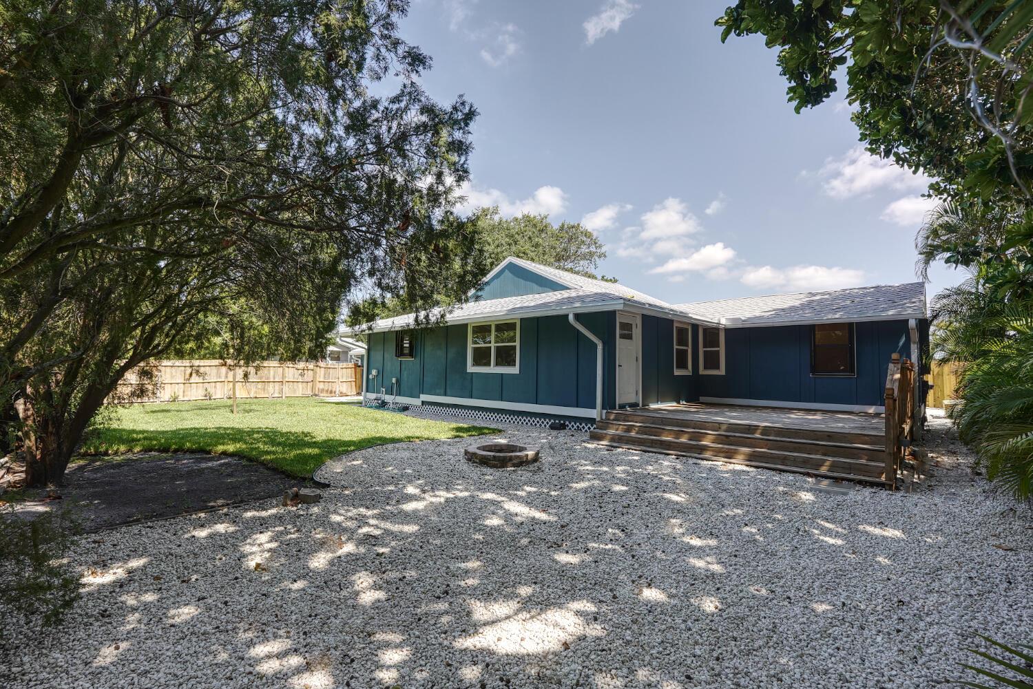 5018 SE Alicia Street