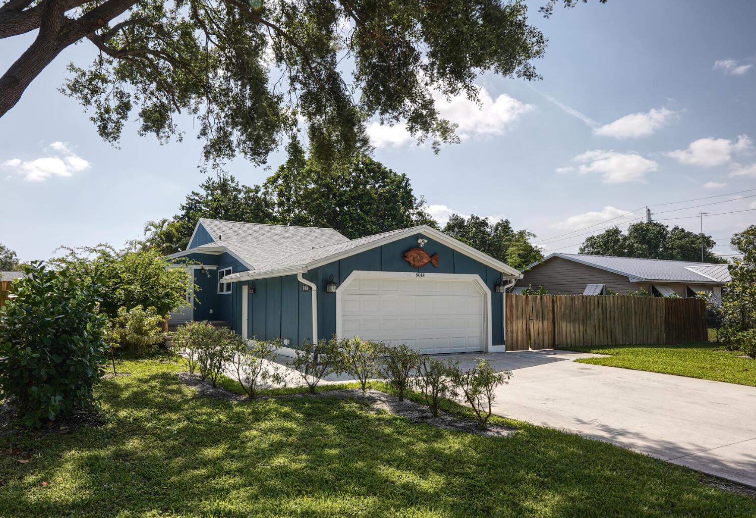 5018 SE Alicia Street