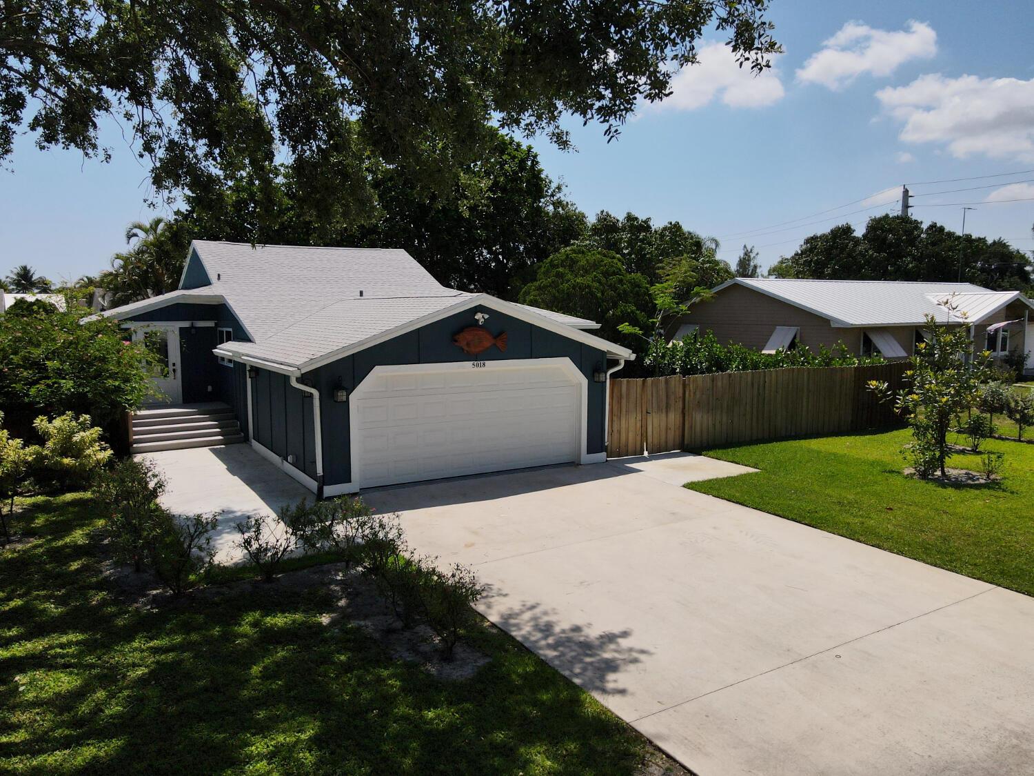 5018 SE Alicia Street