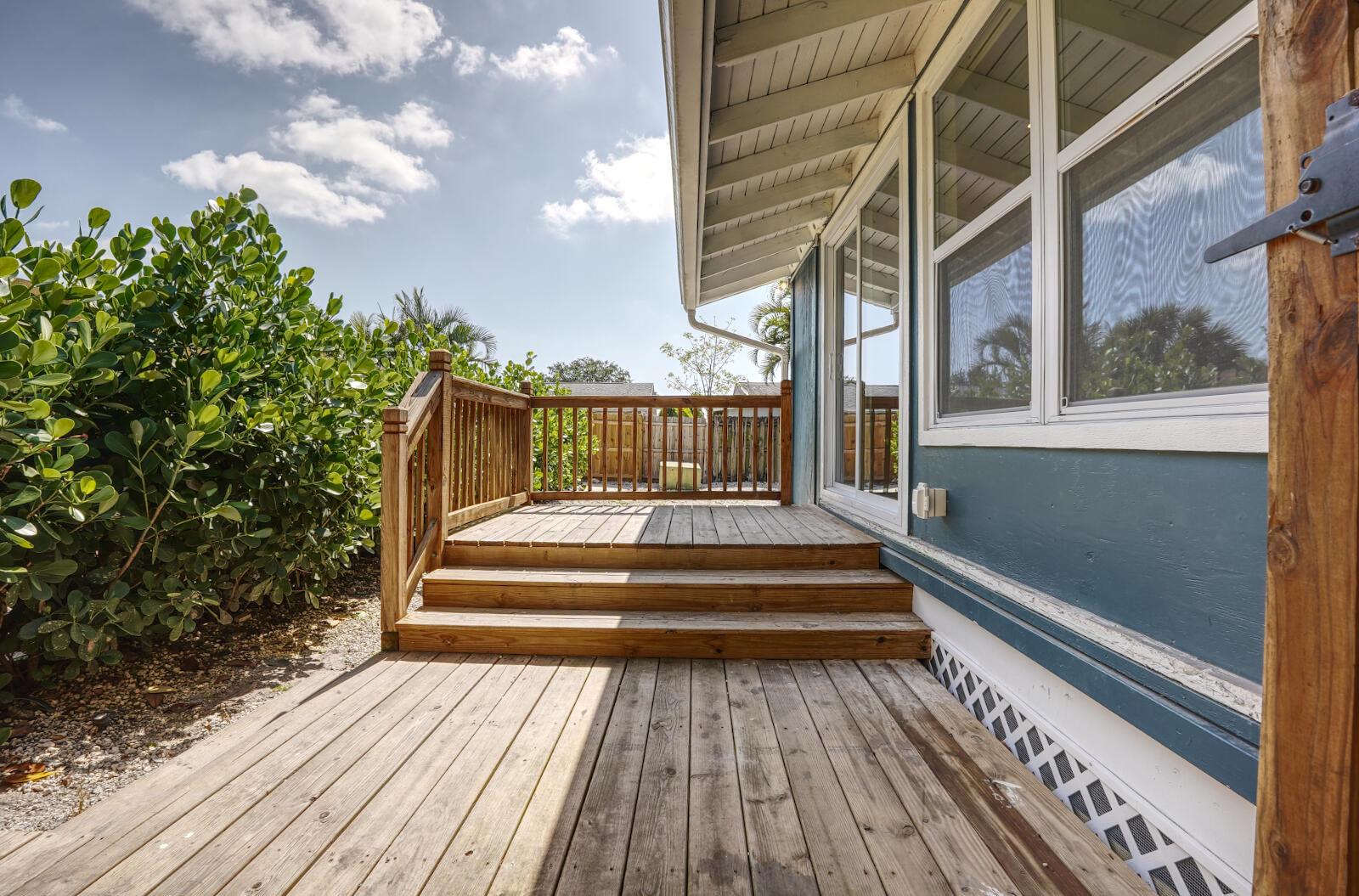 5018 SE Alicia Street