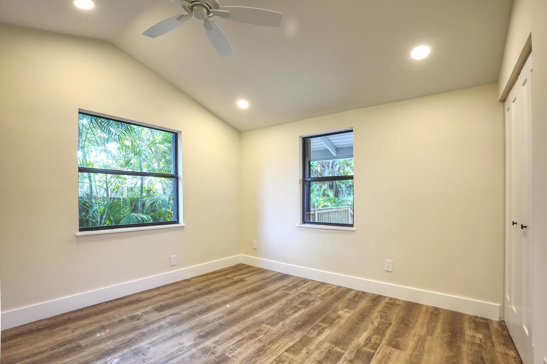 5018 SE Alicia Street