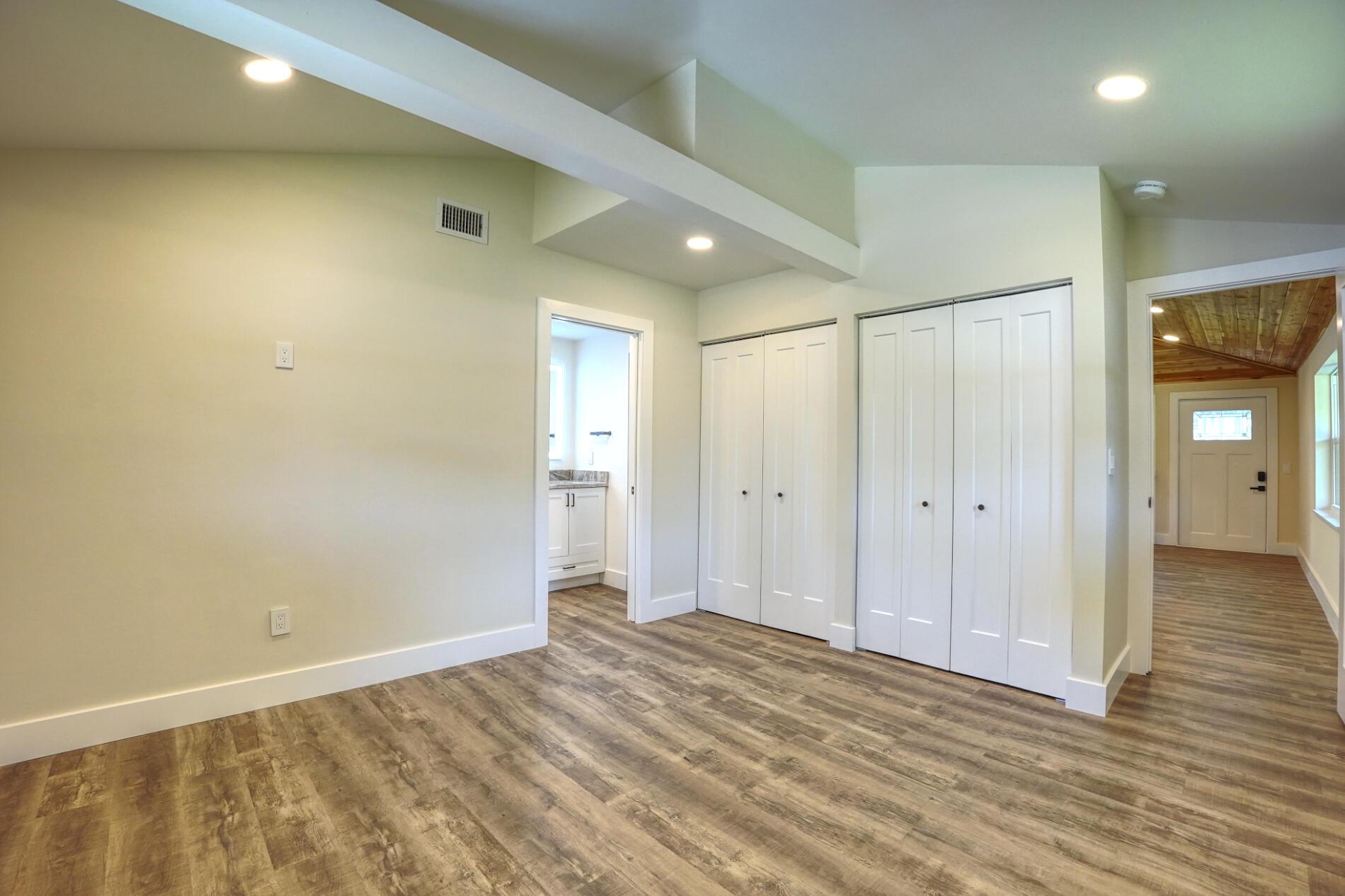 5018 SE Alicia Street