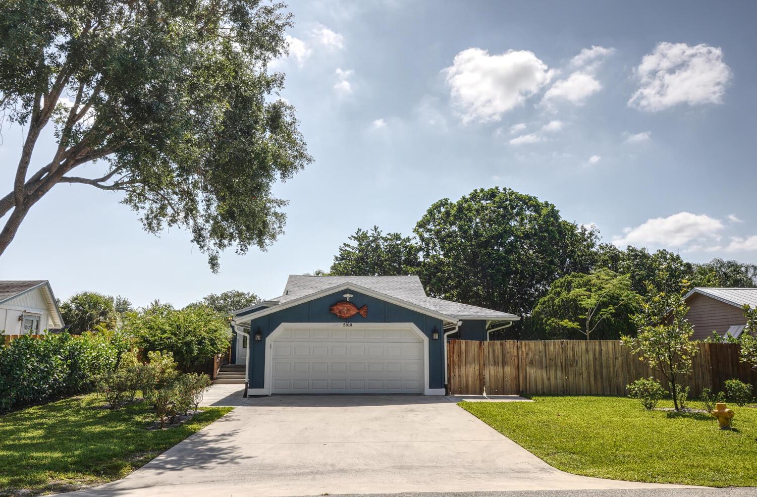 5018 SE Alicia Street
