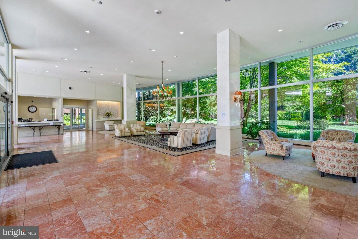 4201 CATHEDRAL AVE NW #1013W