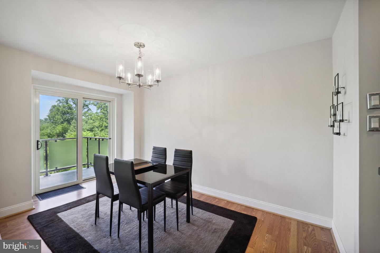 4201 CATHEDRAL AVE NW #1013W