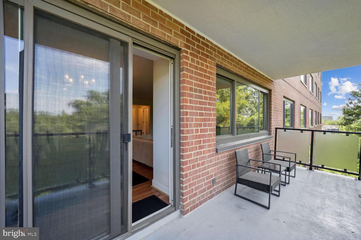 4201 CATHEDRAL AVE NW #1013W