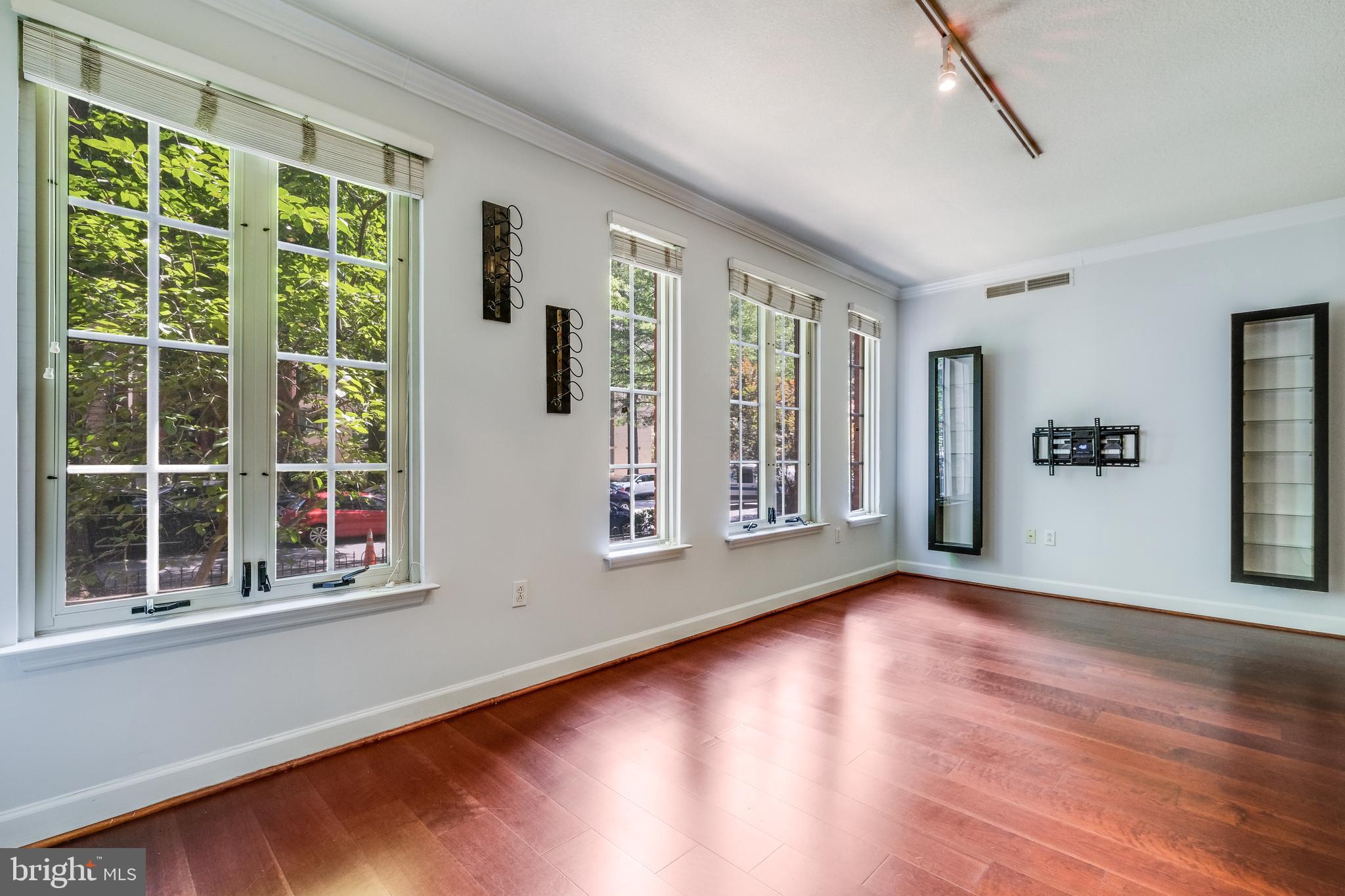 1441 Rhode Island Ave NW #119