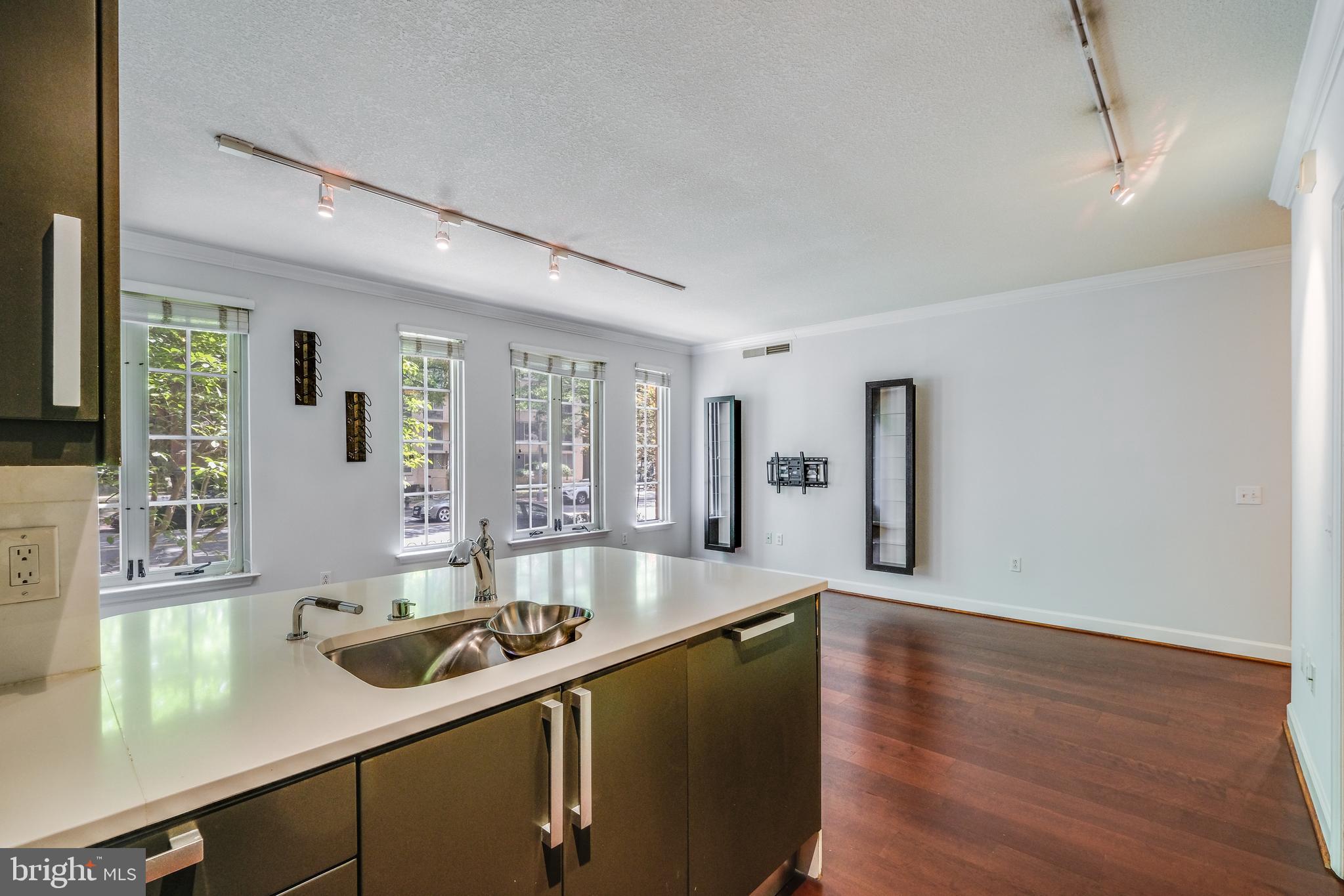 1441 Rhode Island Ave NW #119