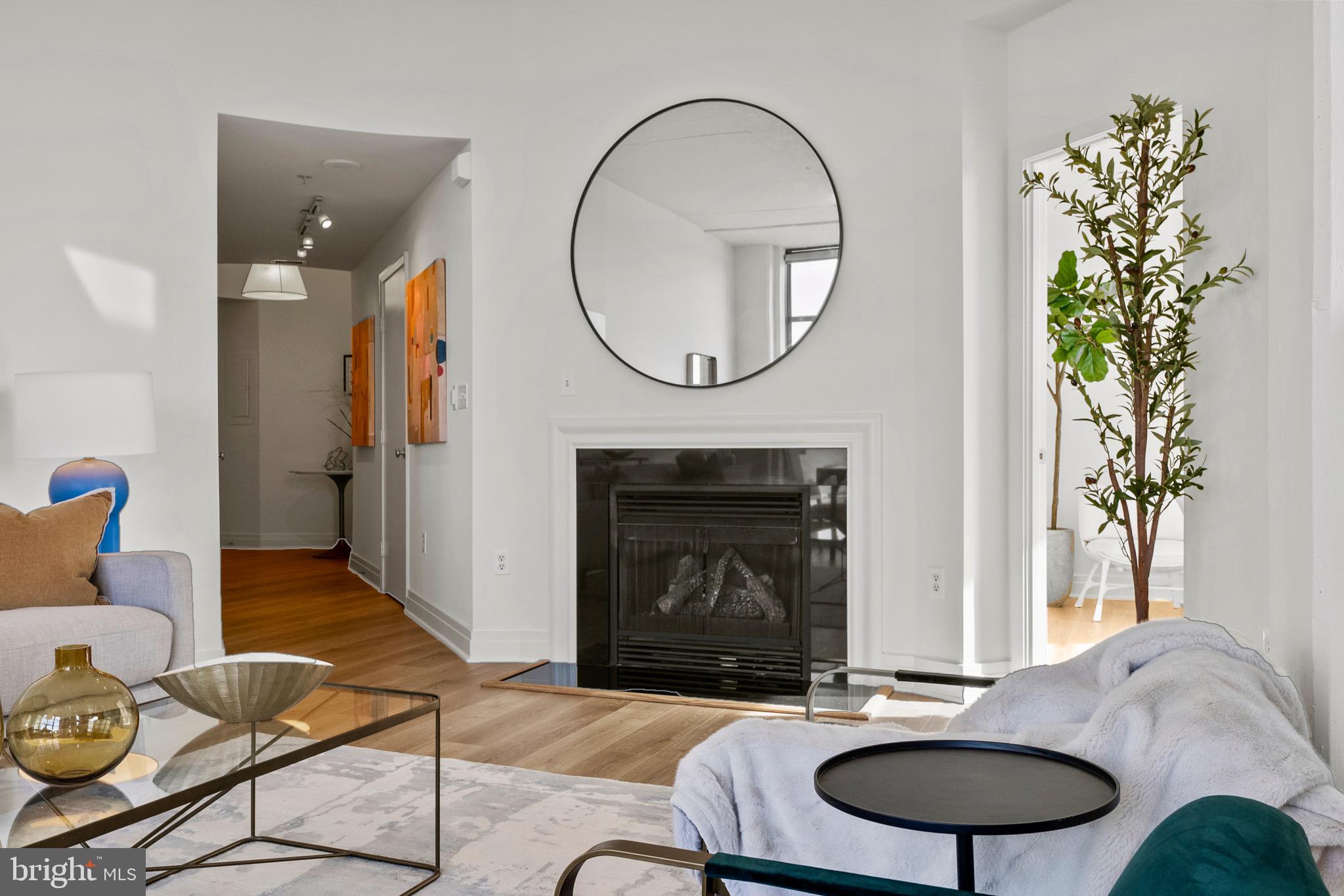 2020 12th St NW #703