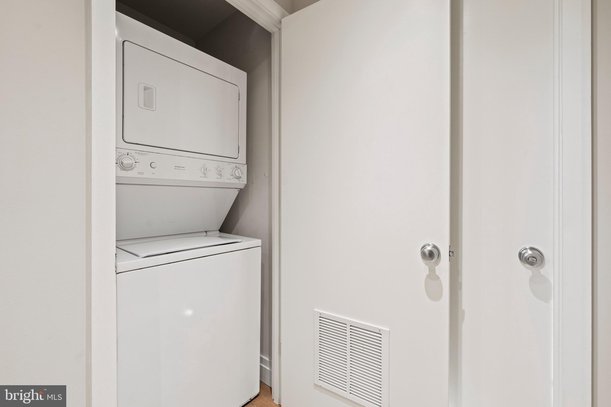 2020 12th St NW #703