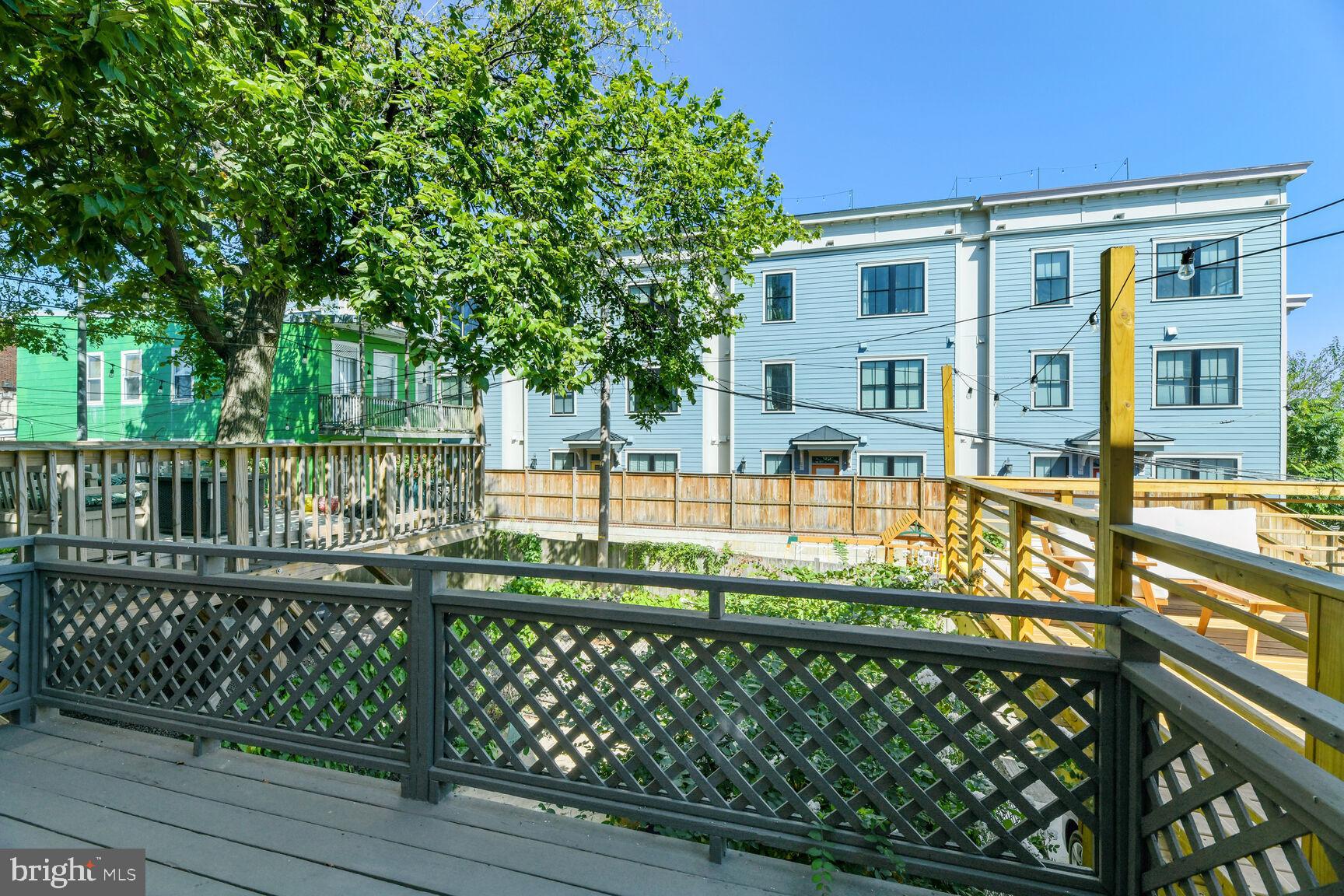 441 Newton Pl NW