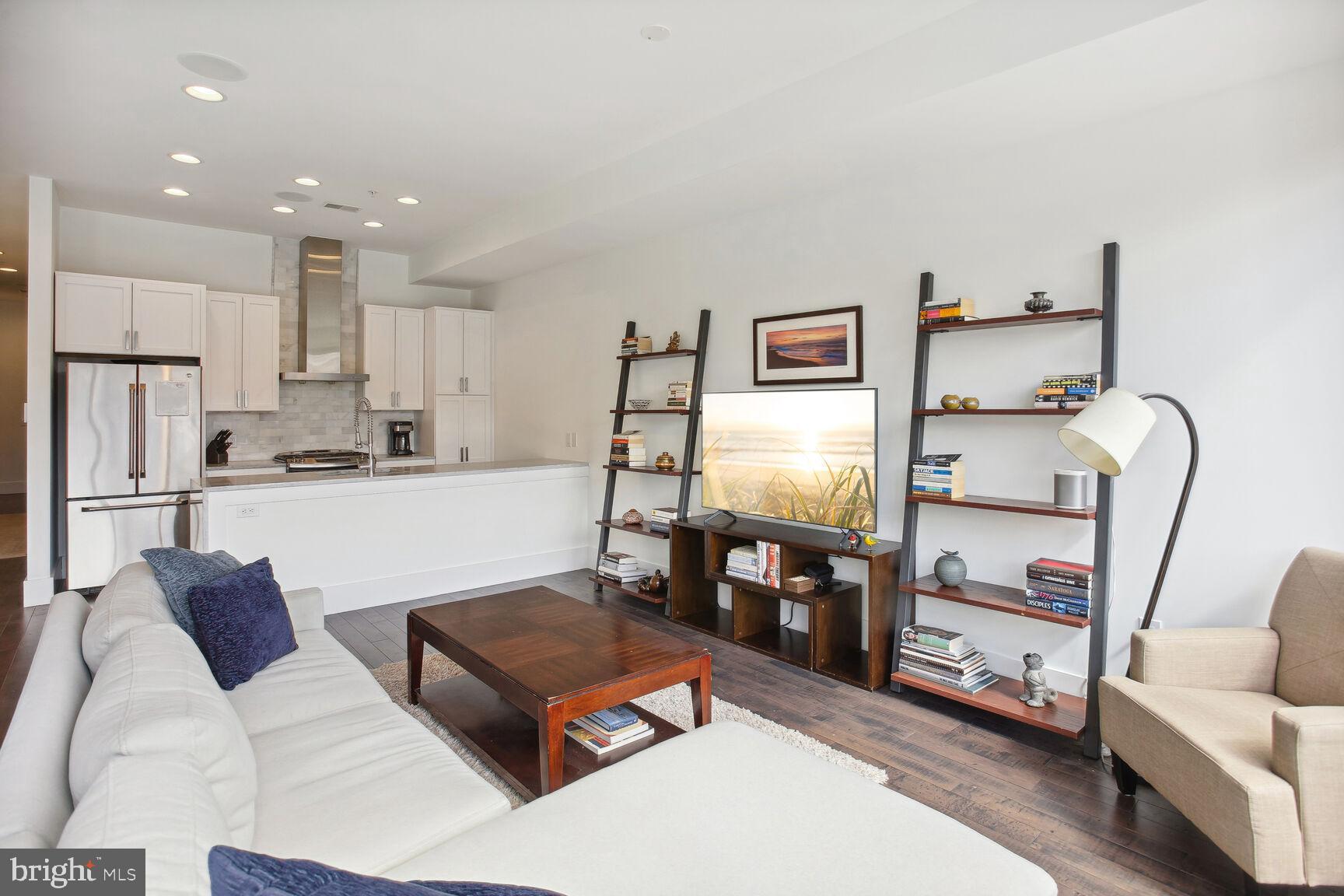 1230 Fairmont St NW #3
