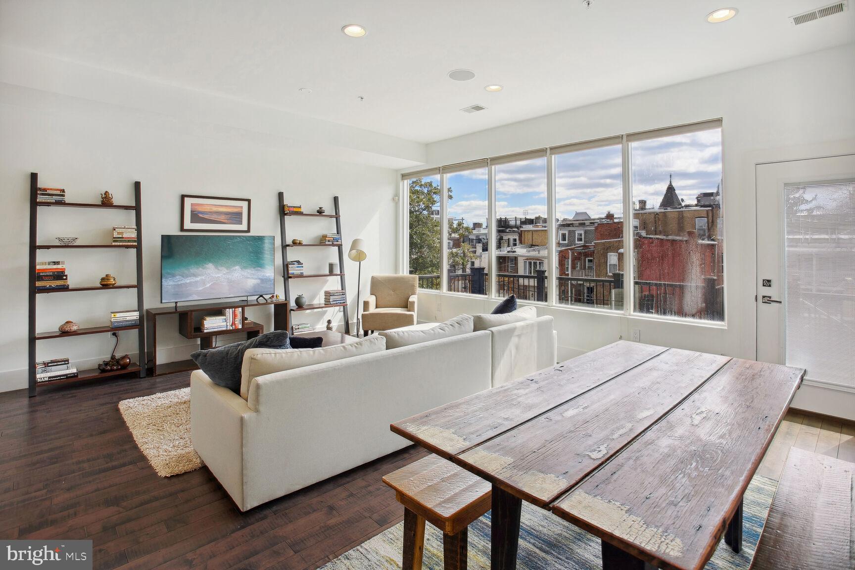 1230 Fairmont St NW #3