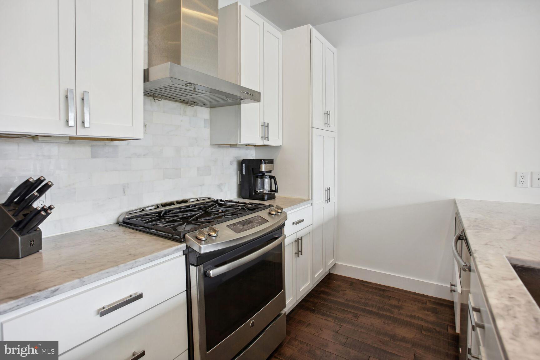 1230 Fairmont St NW #3