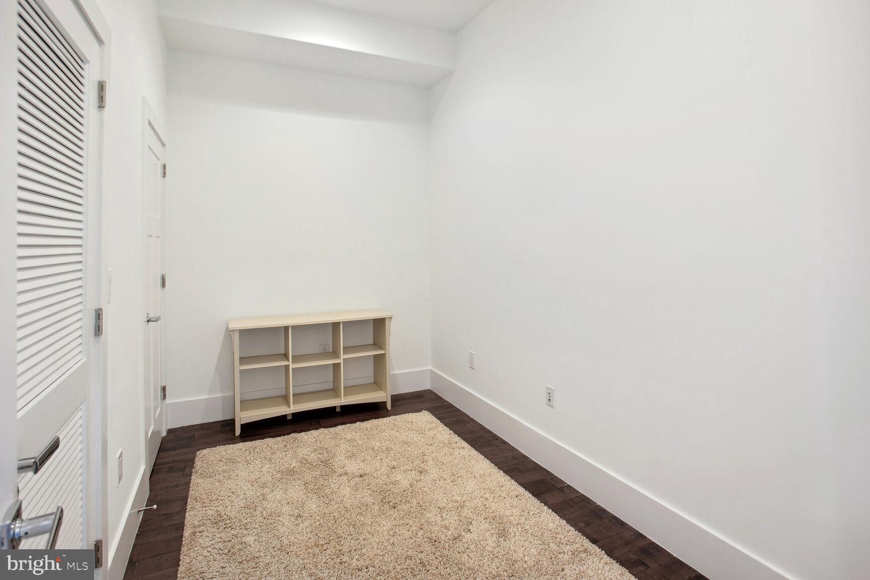 1230 Fairmont St NW #3