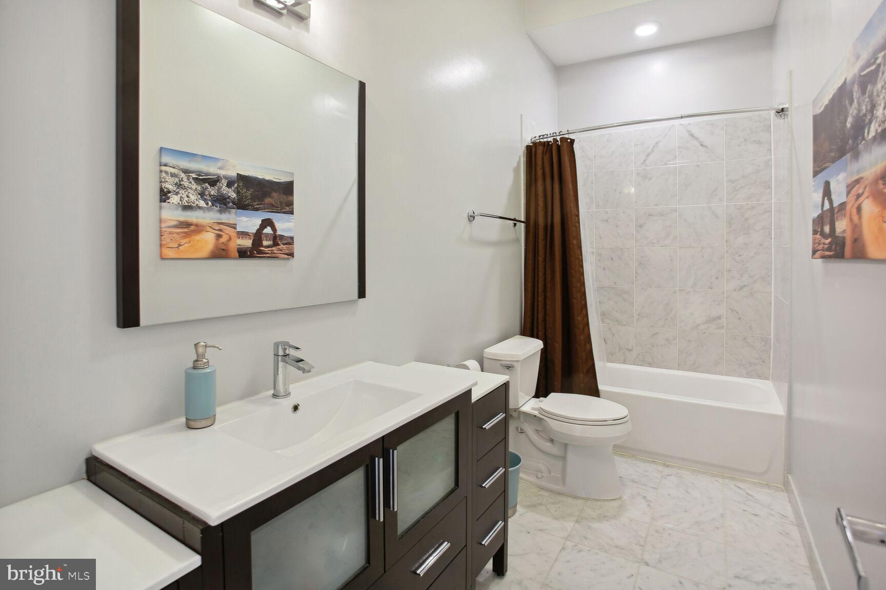 1230 Fairmont St NW #3