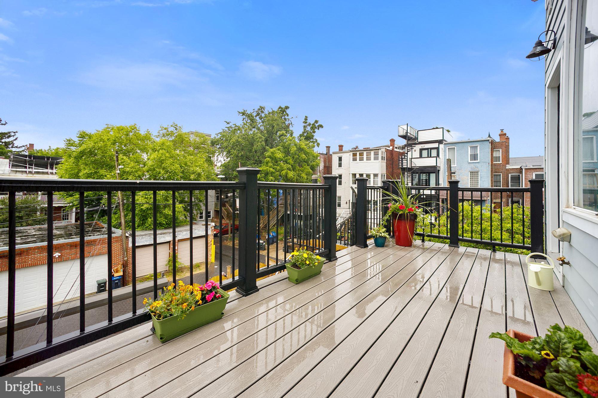 1230 Fairmont St NW #3