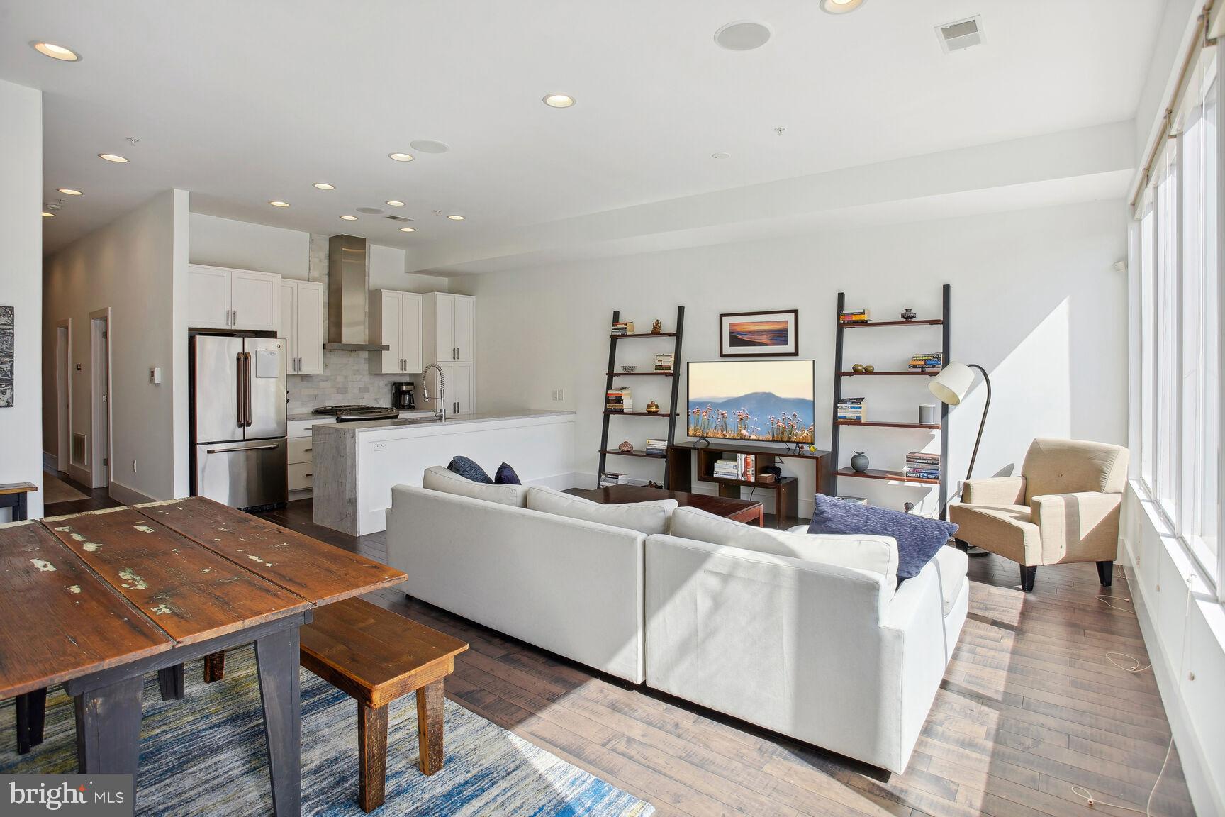 1230 Fairmont St NW #3
