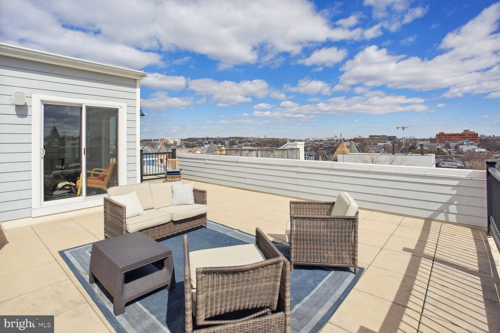 1230 Fairmont St NW #3