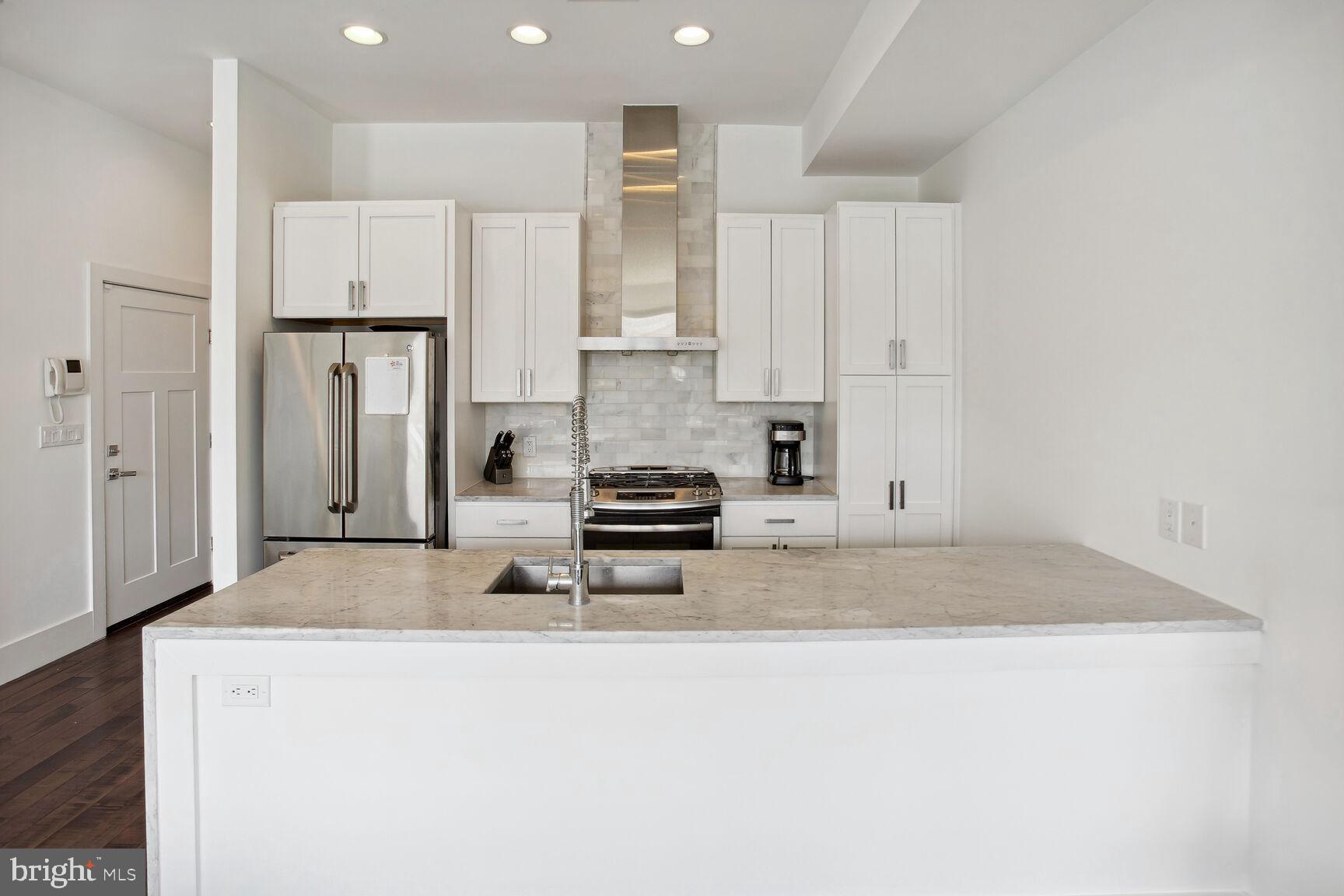 1230 Fairmont St NW #3