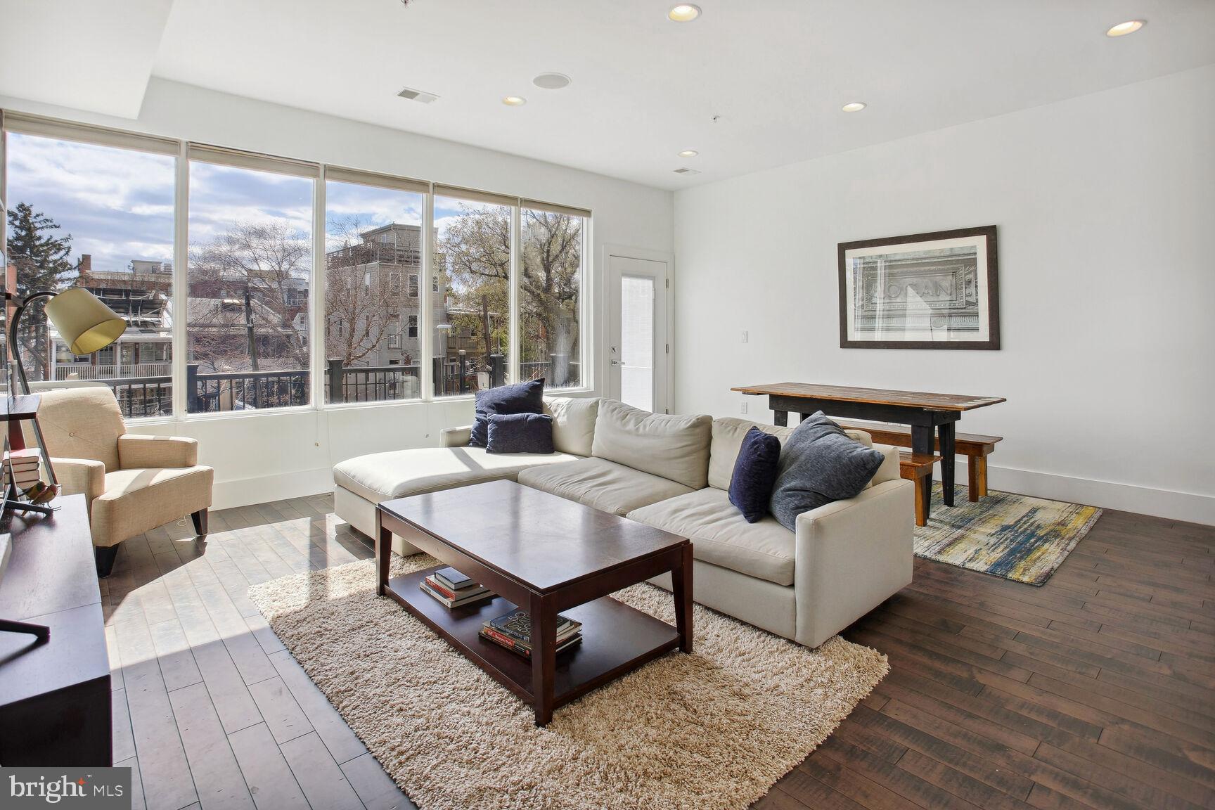 1230 Fairmont St NW #3