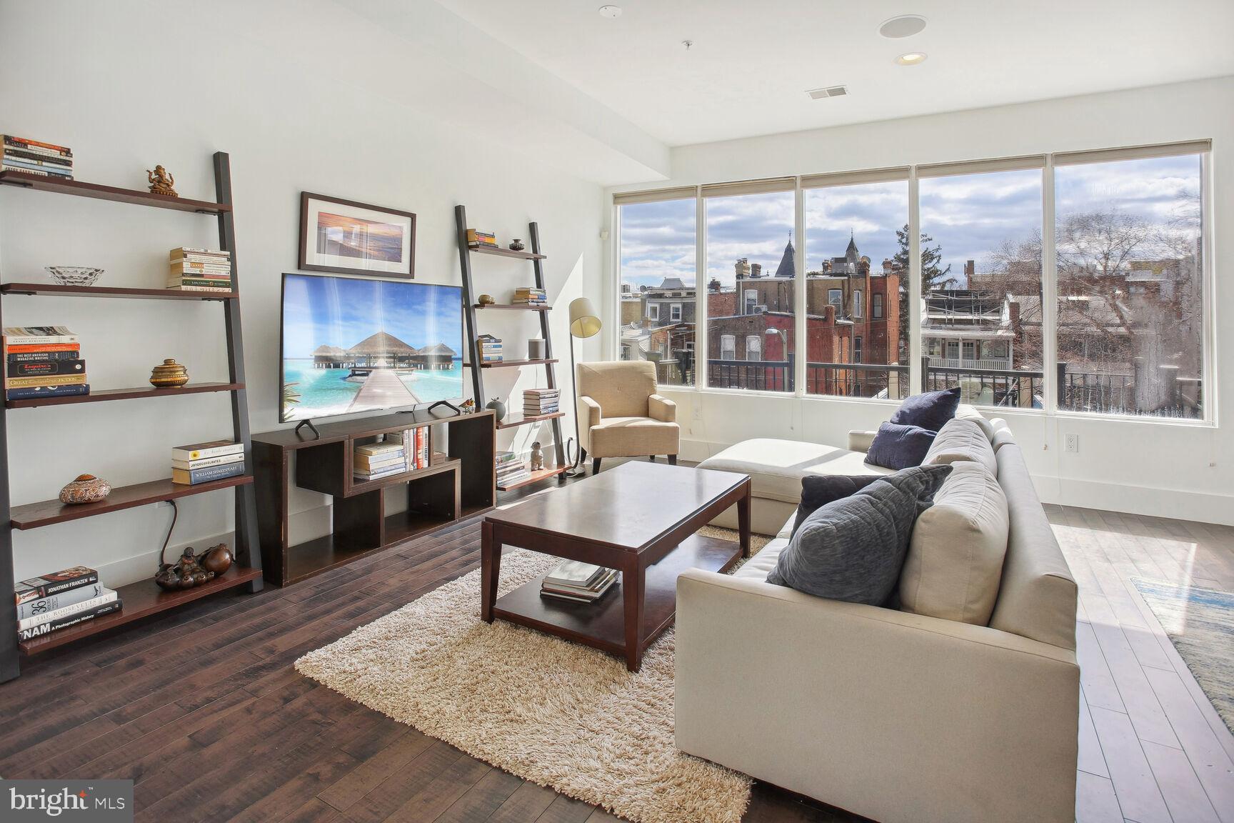 1230 Fairmont St NW #3