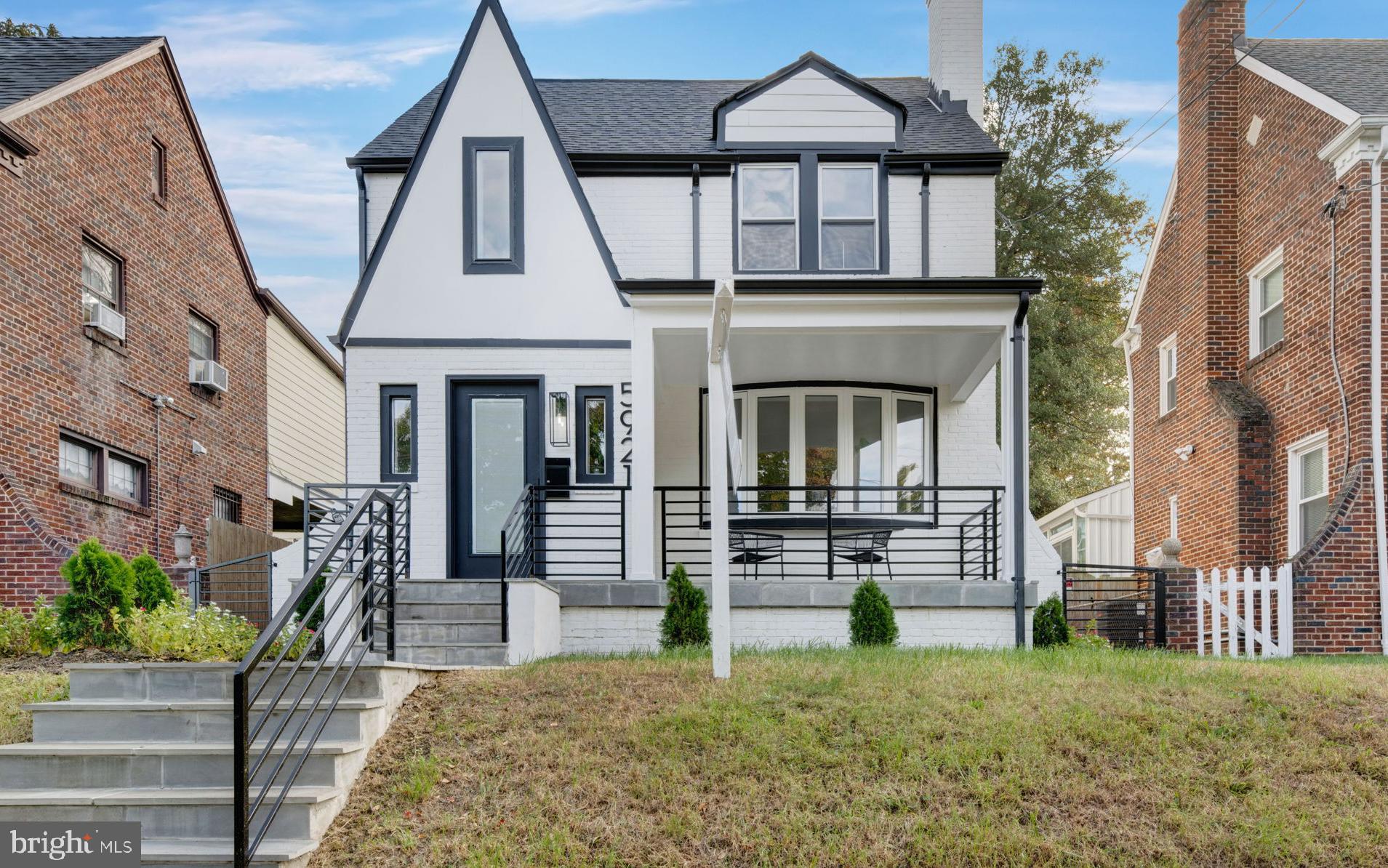5921 2nd Pl NW