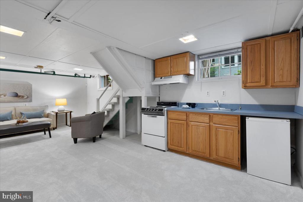 3906 Yuma St NW