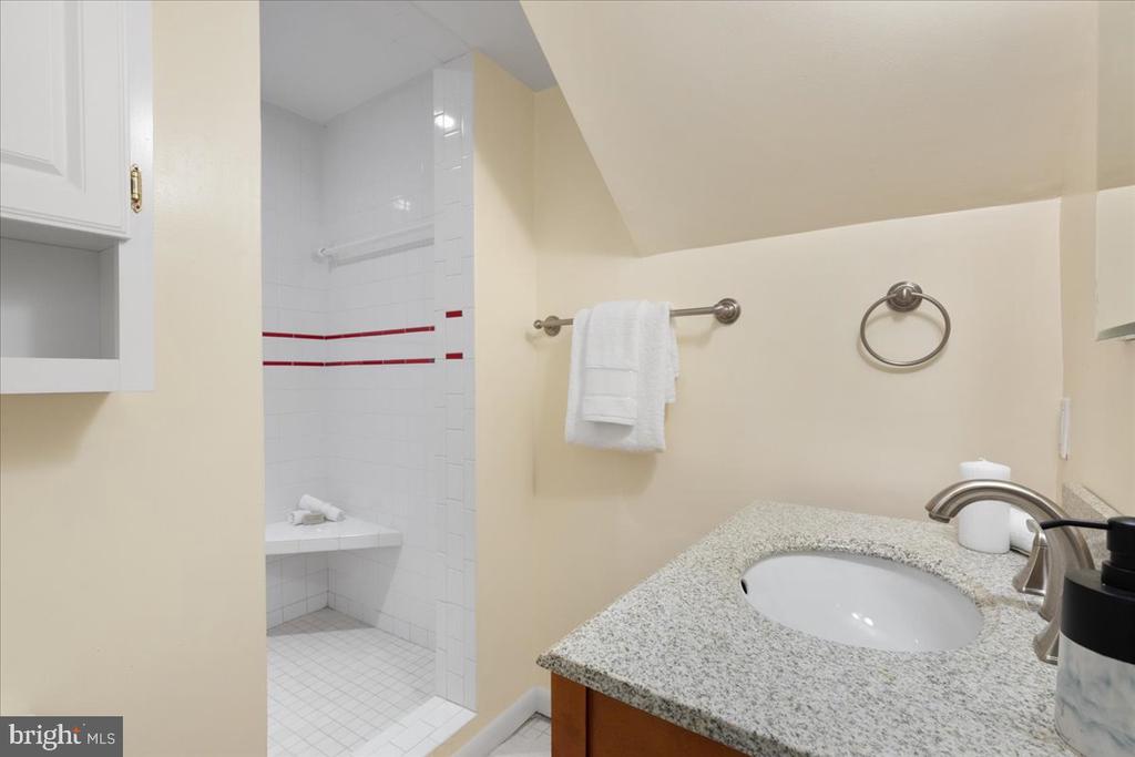3906 Yuma St NW