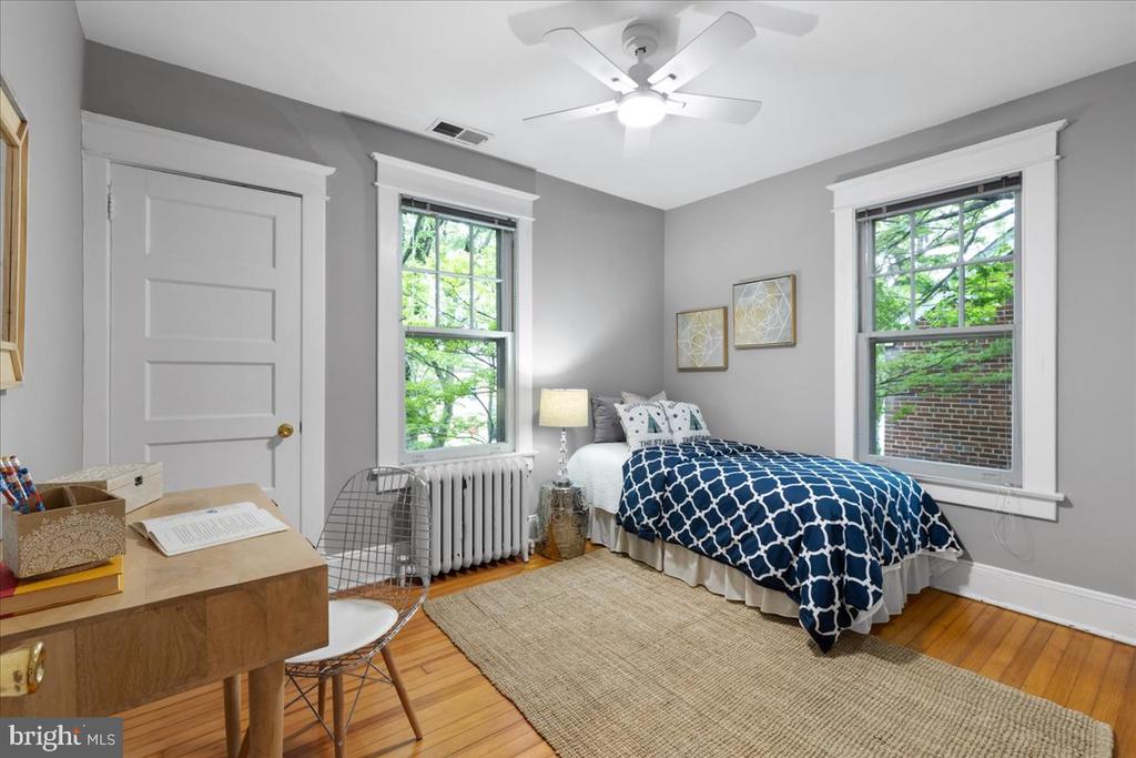 3906 Yuma St NW