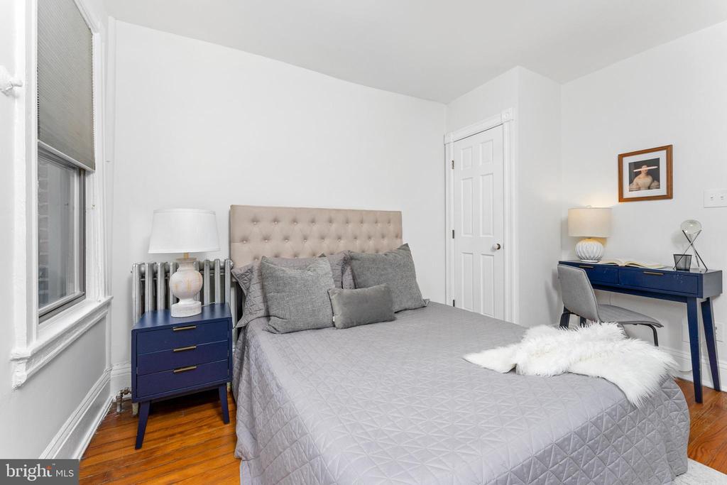 226 G St NE