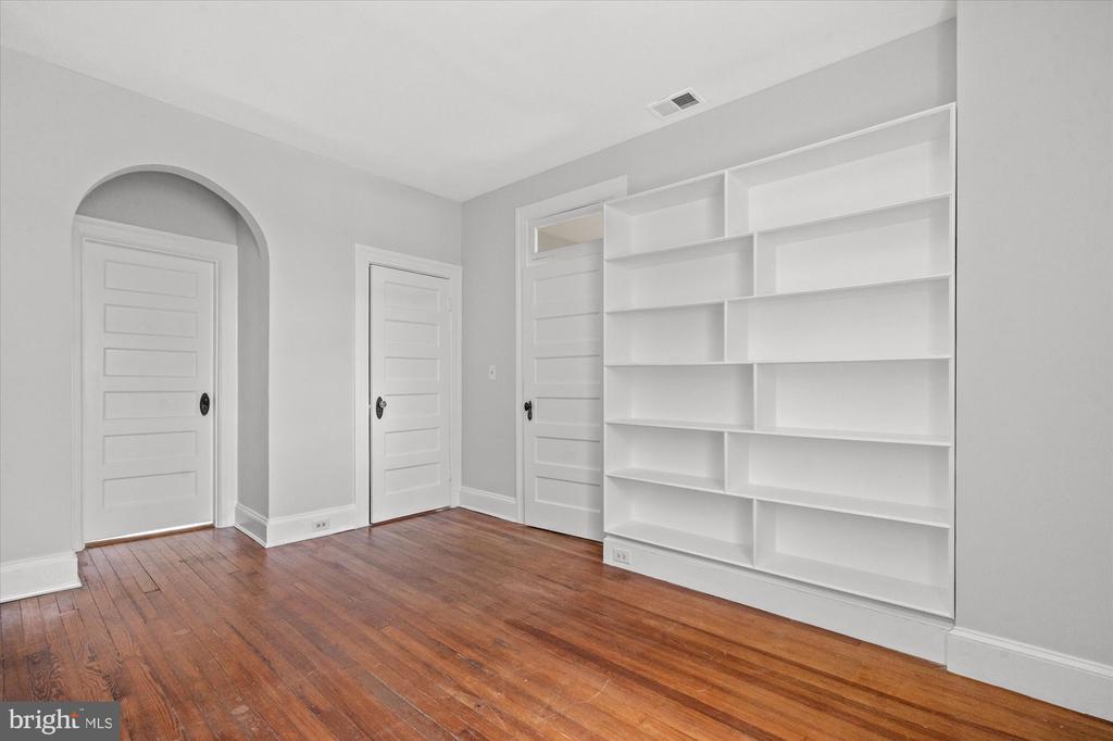 1730 Lamont St NW